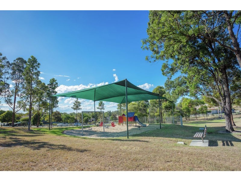2 Oakwood Street, Pimpama QLD 4209