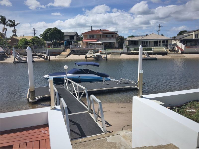 26 Walter Raleigh Cr, Hollywell QLD 4216