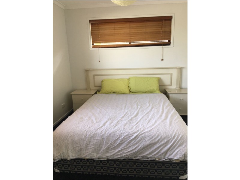 26 Walter Raleigh Cr, Hollywell QLD 4216