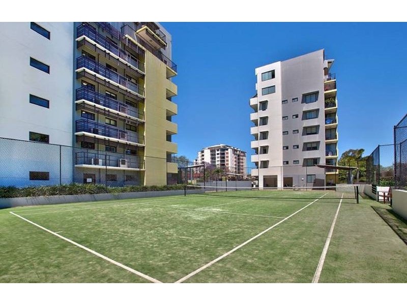 202 8 Land Street, Toowong QLD 4066
