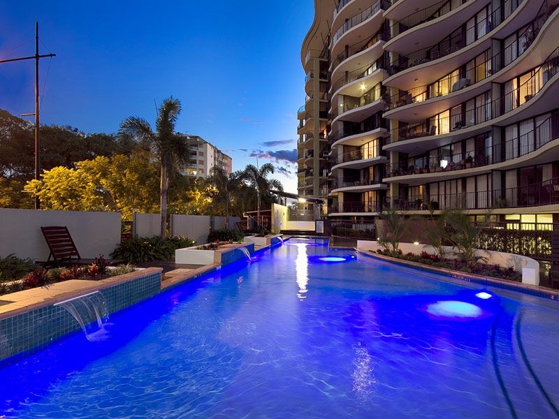 202 8 Land Street, Toowong QLD 4066