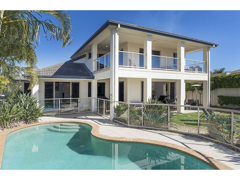 2168 Beaufort Way, Hope Island QLD 4212