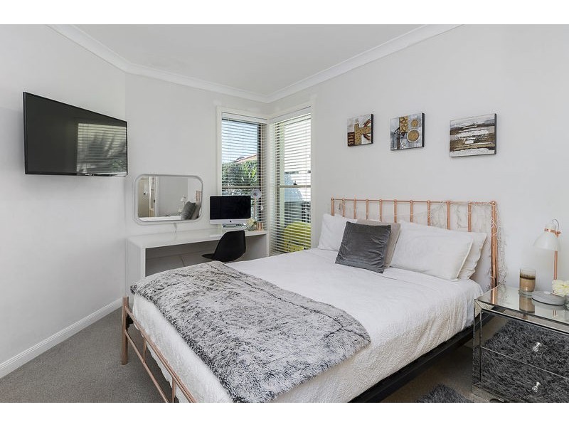 2168 Beaufort Way, Hope Island QLD 4212