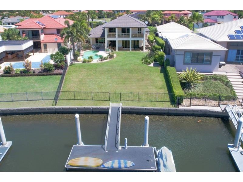 2168 Beaufort Way, Hope Island QLD 4212