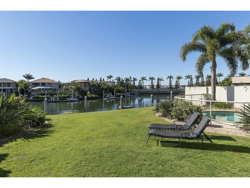 2168 Beaufort Way, Hope Island QLD 4212