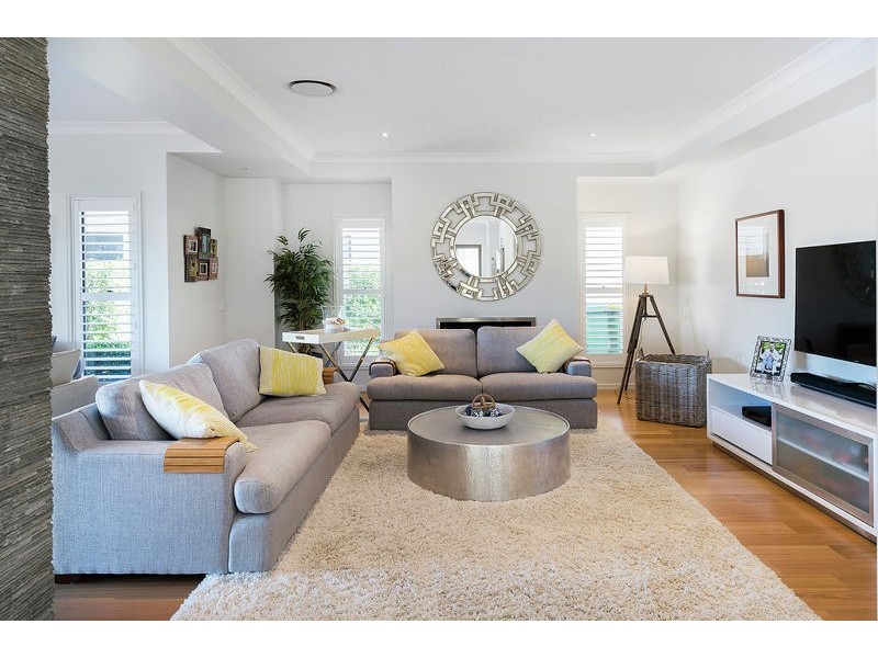 6180 Bolsena Circuit, Hope Island QLD 4212