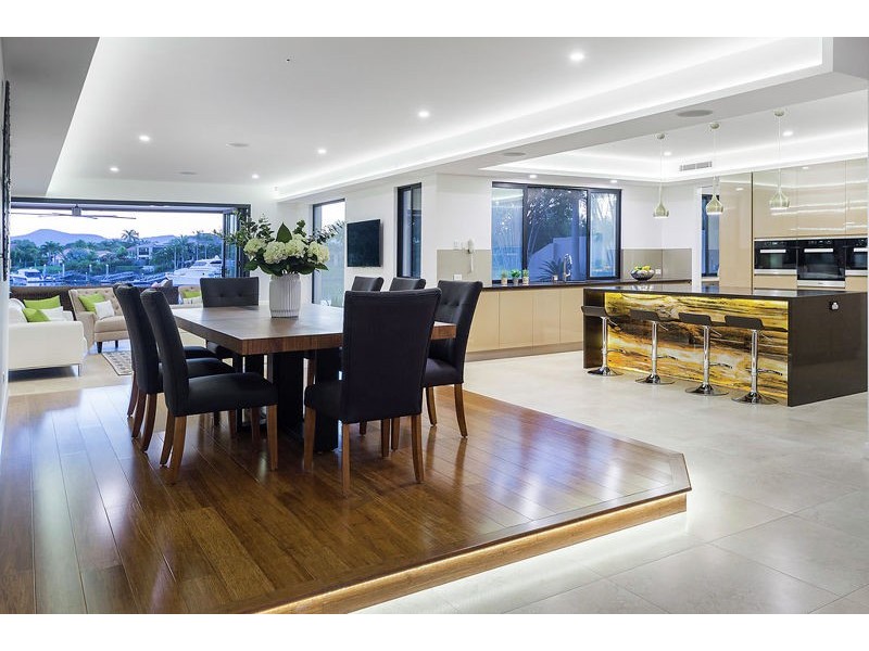 1051 Rosebank Way, Hope Island QLD 4212