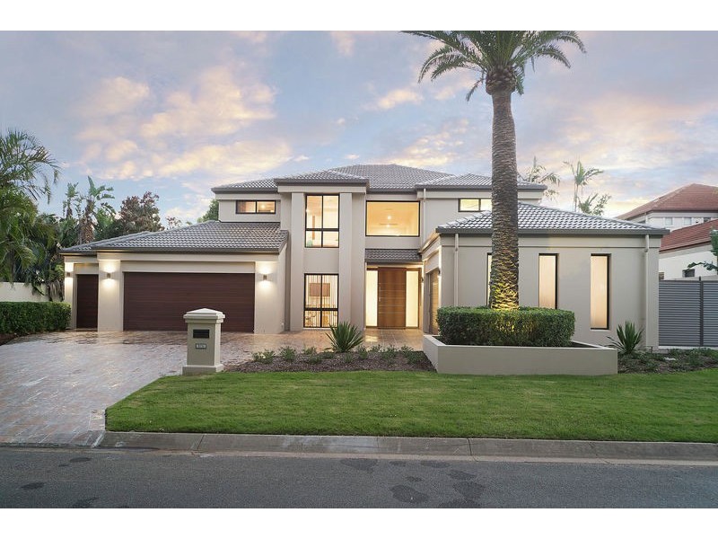 1051 Rosebank Way, Hope Island QLD 4212