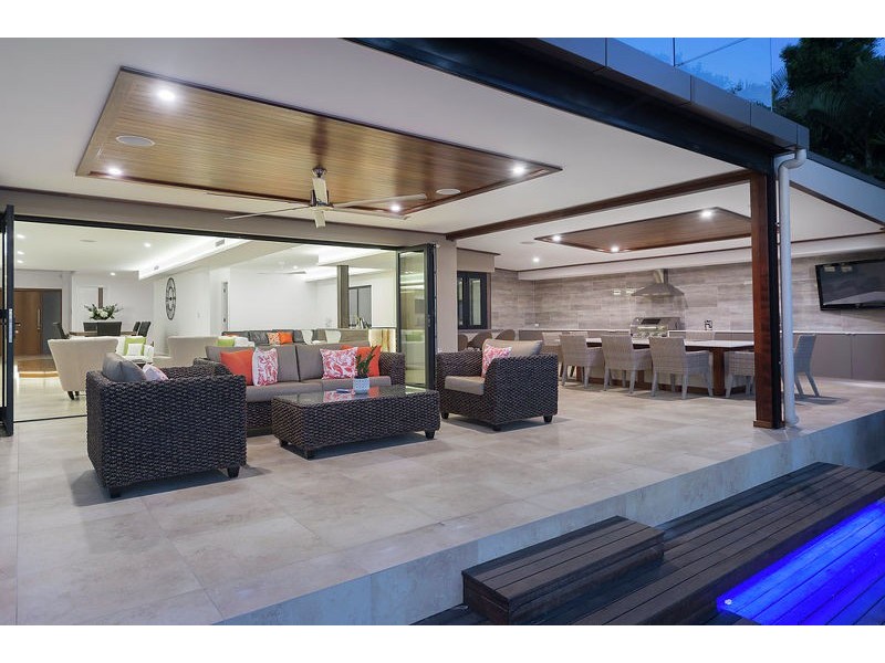 1051 Rosebank Way, Hope Island QLD 4212