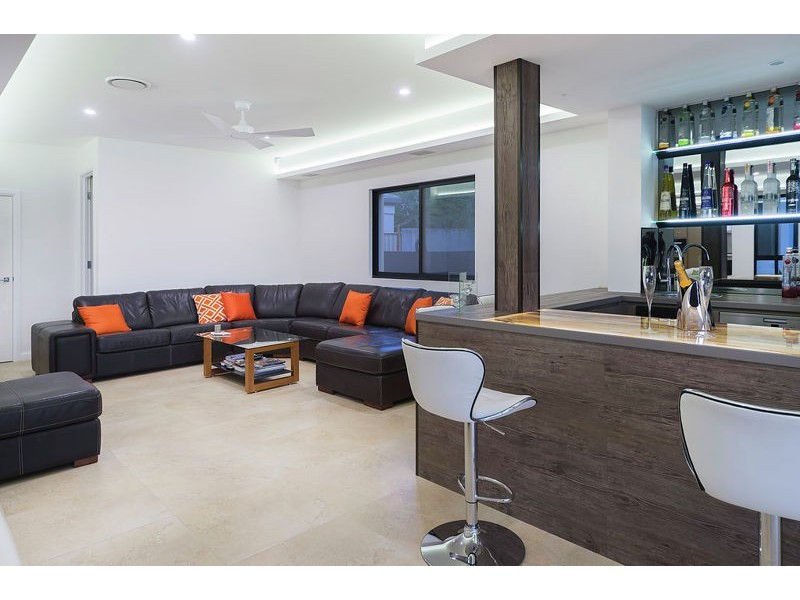 1051 Rosebank Way, Hope Island QLD 4212