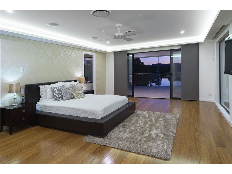 1051 Rosebank Way, Hope Island QLD 4212