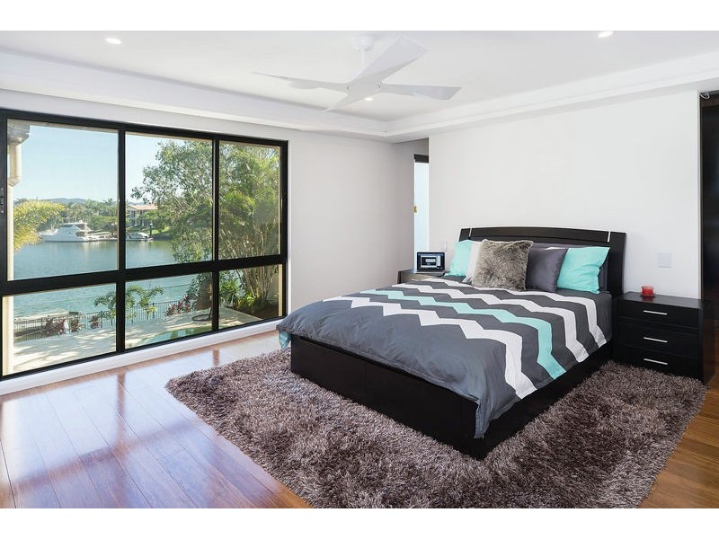 1051 Rosebank Way, Hope Island QLD 4212