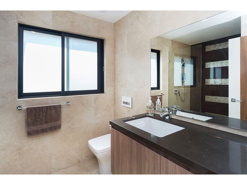 1051 Rosebank Way, Hope Island QLD 4212