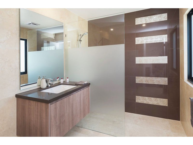 1051 Rosebank Way, Hope Island QLD 4212