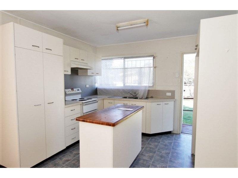 9 Susan Ave, Kippa-ring QLD 4021