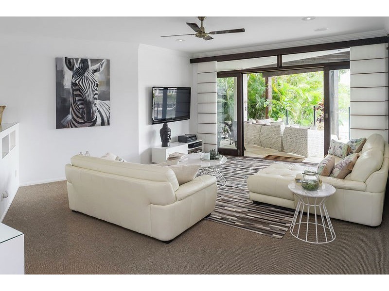 1033 Rosebank Way, Hope Island QLD 4212