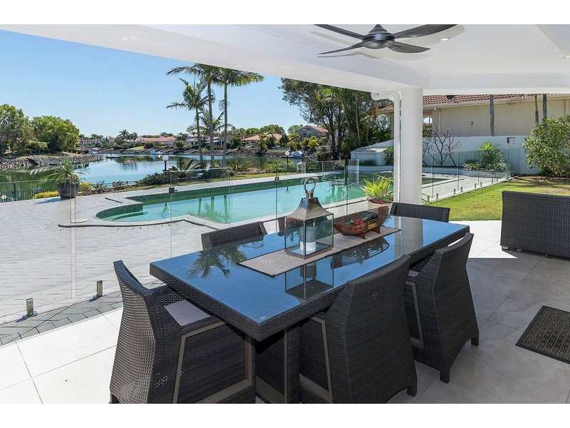1055 Rosebank Way West, Hope Island QLD 4212