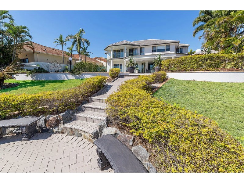 1055 Rosebank Way West, Hope Island QLD 4212