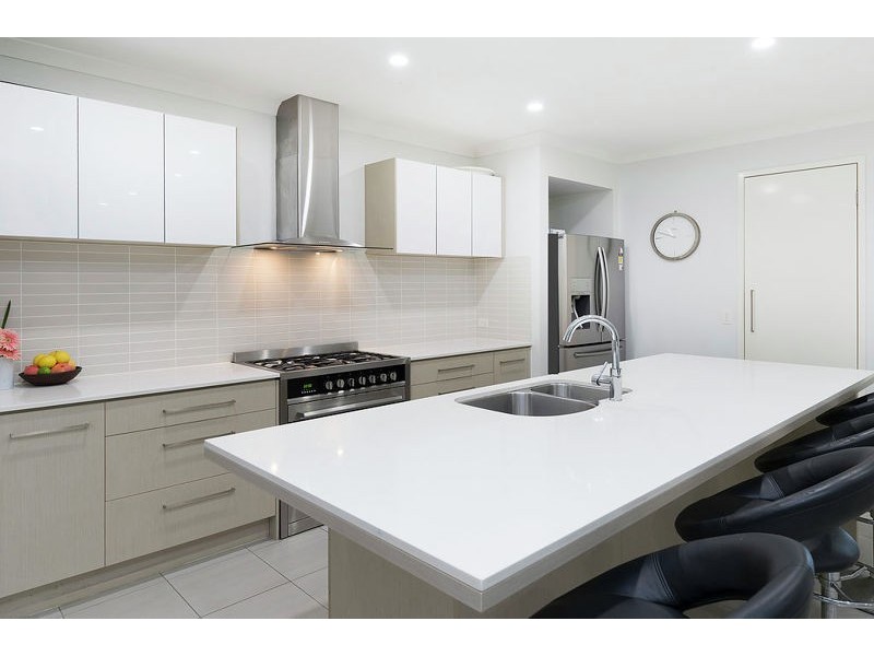 28 Galley Road, Hope Island QLD 4212