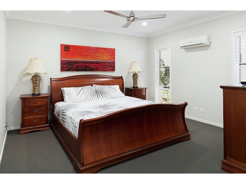 28 Galley Road, Hope Island QLD 4212