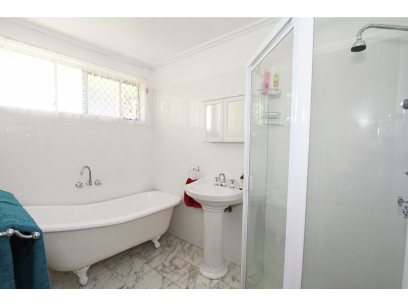 143 Old Bay Rd, Deception Bay QLD 4508