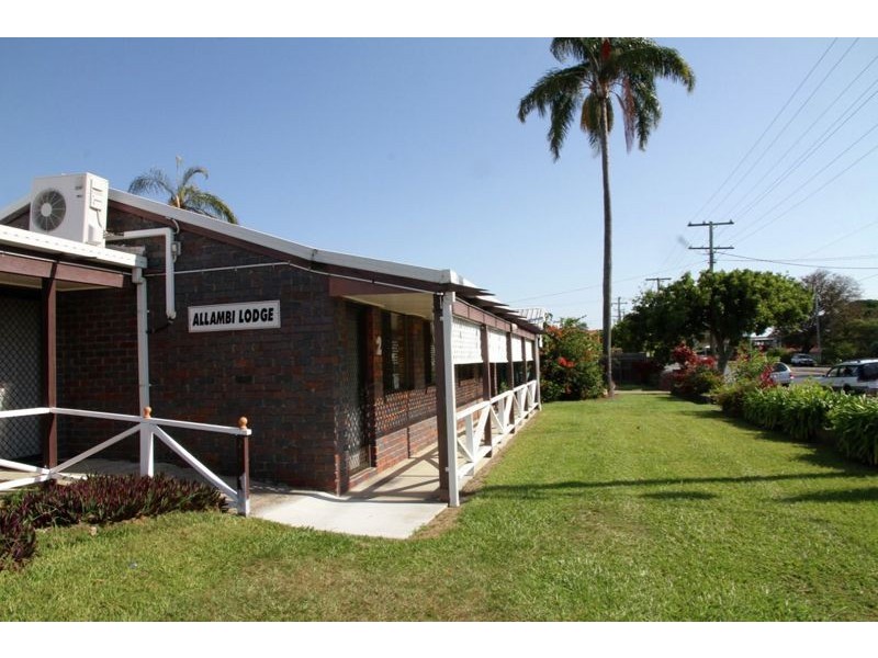 2/53 Ellen St, Woody Point QLD 4019