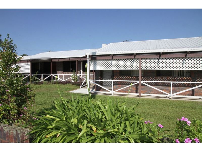 2/53 Ellen St, Woody Point QLD 4019