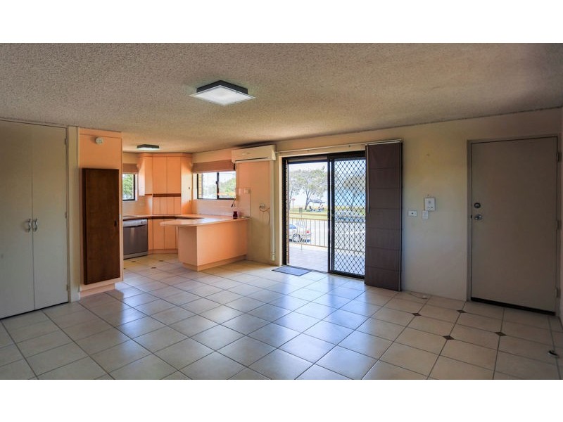 2/176-178 Hornibrook Esplanade, Clontarf QLD 4019