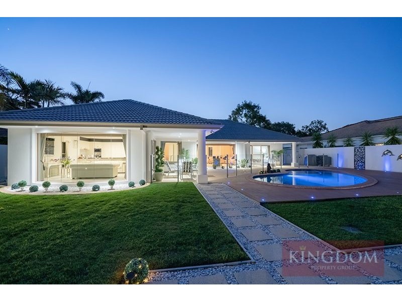 3171 Riverleigh Drive, Hope Island QLD 4212