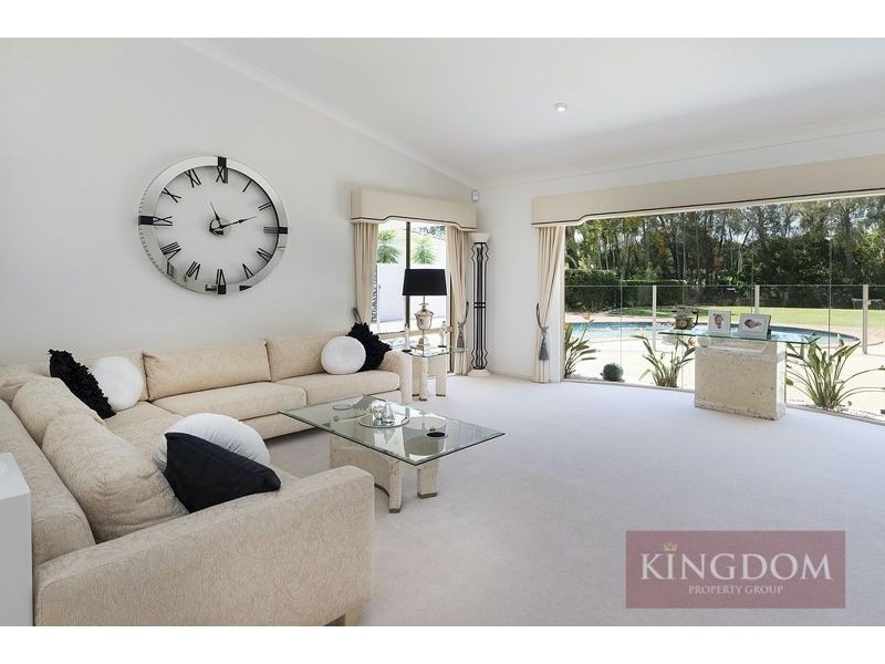 3171 Riverleigh Drive, Hope Island QLD 4212