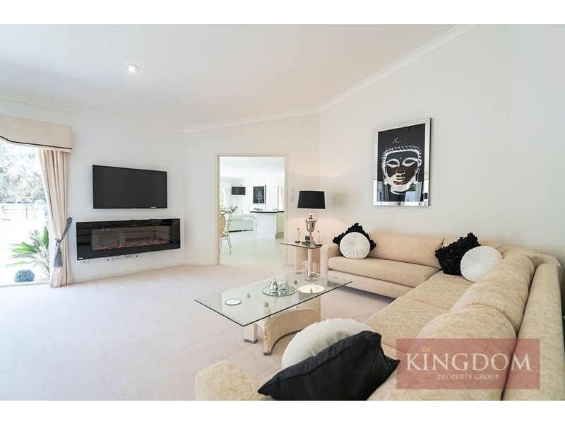 3171 Riverleigh Drive, Hope Island QLD 4212