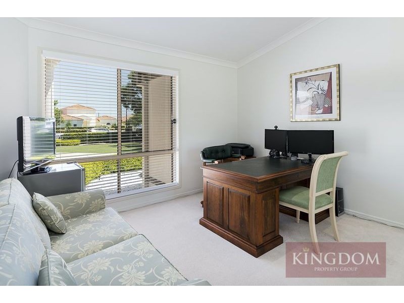 3171 Riverleigh Drive, Hope Island QLD 4212