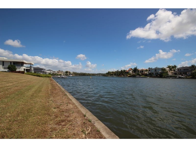 2609 Virginia Drive, Hope Island QLD 4212