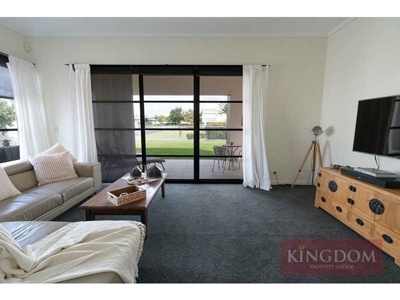 6020 Lucerne Circuit, Hope Island QLD 4212