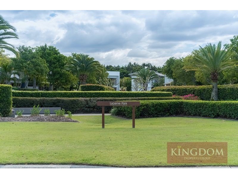 6020 Lucerne Circuit, Hope Island QLD 4212