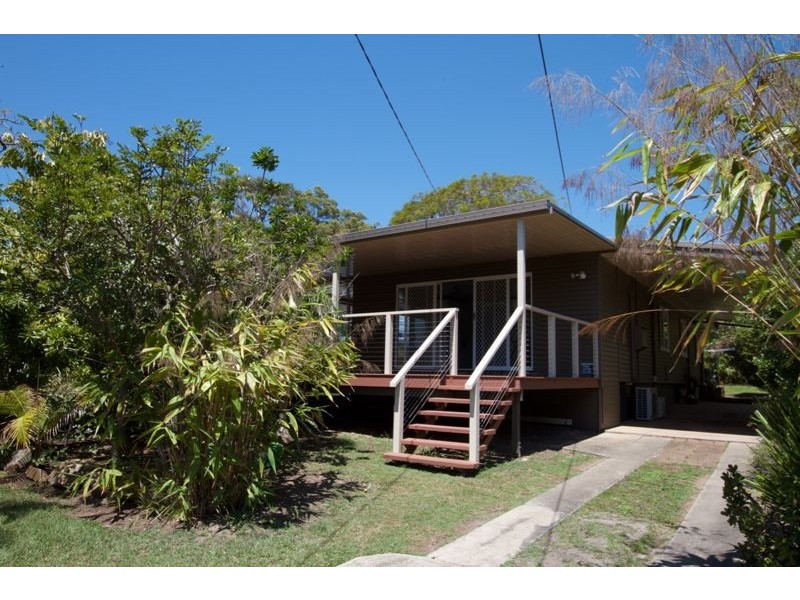 11 Copson Street, Clontarf QLD 4019