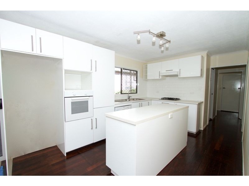 11 Copson Street, Clontarf QLD 4019