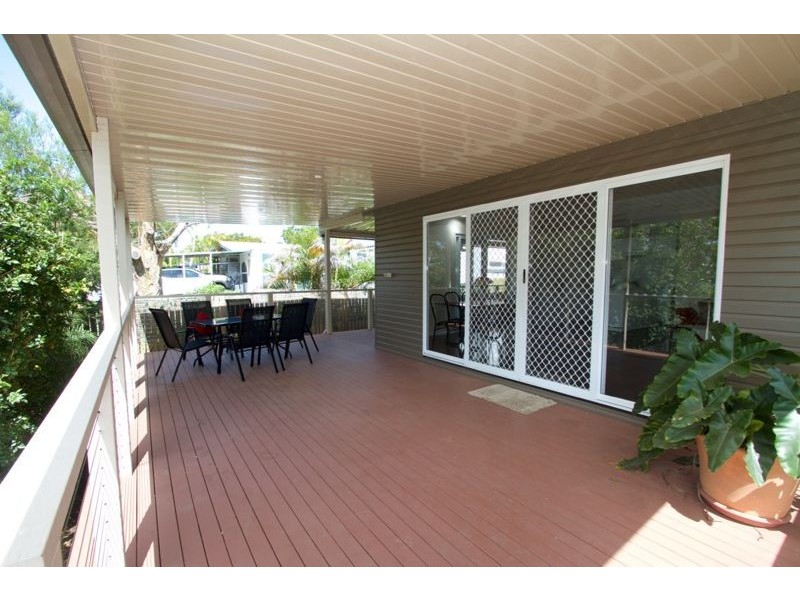 11 Copson Street, Clontarf QLD 4019