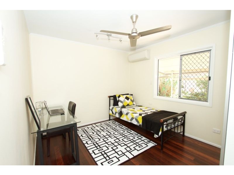 11 Copson Street, Clontarf QLD 4019