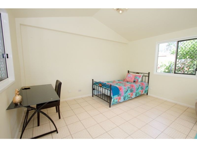 11 Copson Street, Clontarf QLD 4019