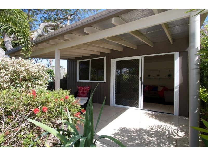 11 Copson Street, Clontarf QLD 4019