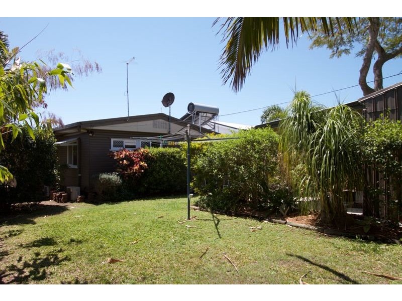 11 Copson Street, Clontarf QLD 4019