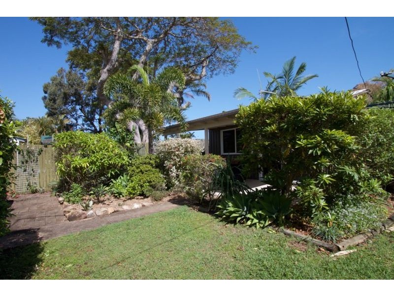 11 Copson Street, Clontarf QLD 4019