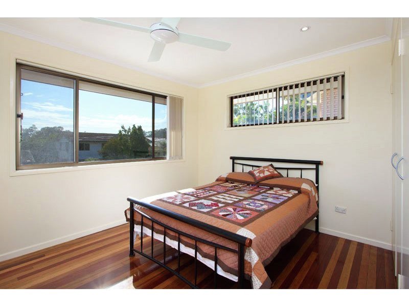 8 McCracken St, Wishart QLD 4122
