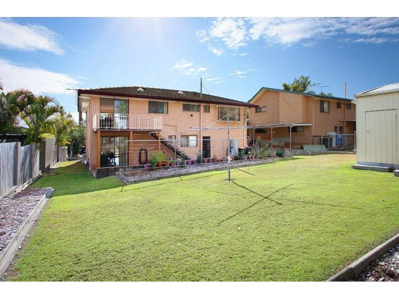 8 McCracken St, Wishart QLD 4122