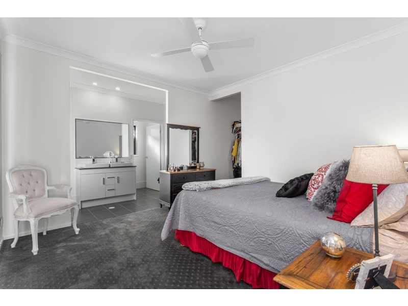 57 Nerang Street, Waterford QLD 4133