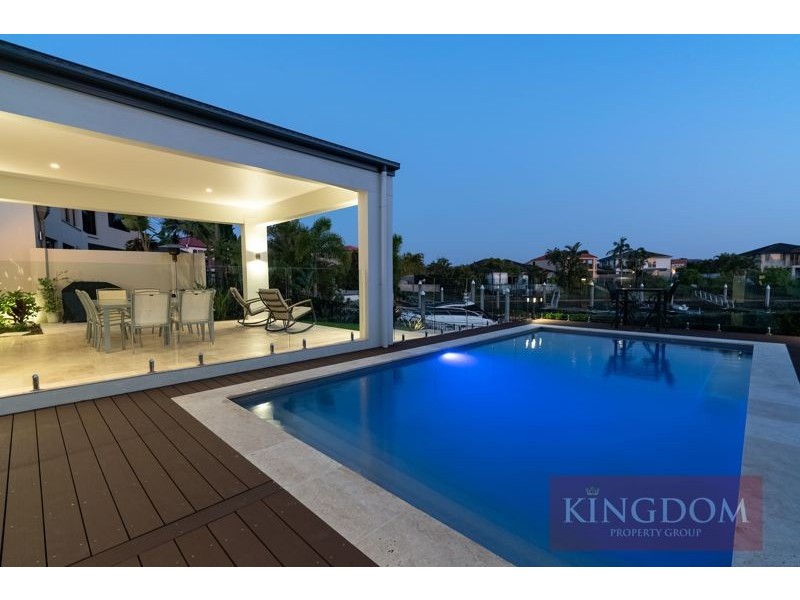 2137 Beaufort Way, Hope Island QLD 4212