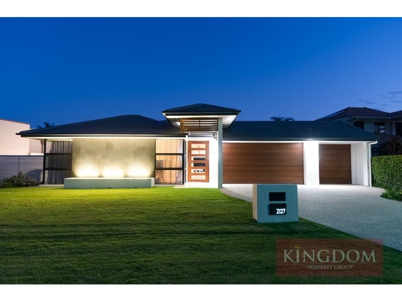 2137 Beaufort Way, Hope Island QLD 4212