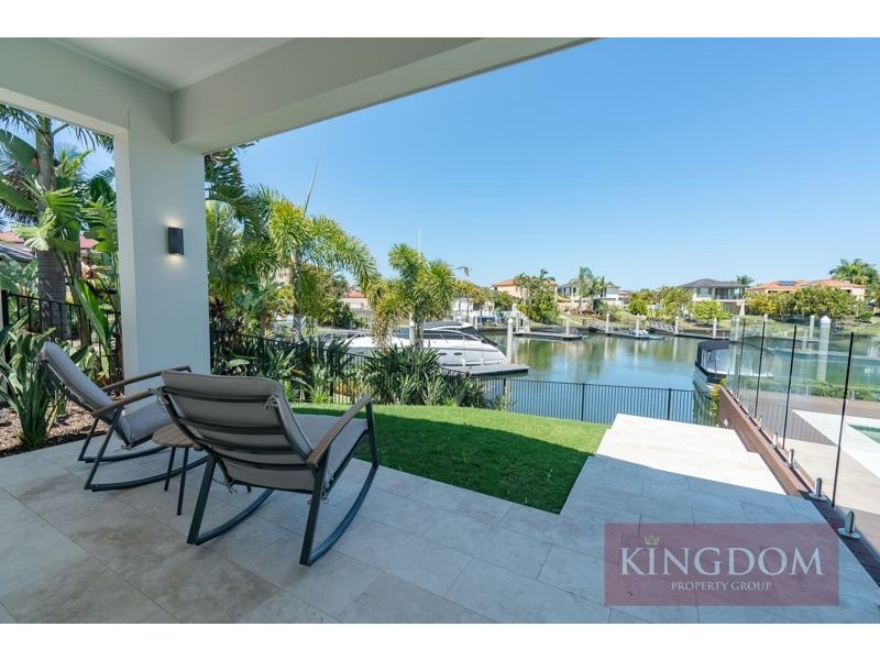 2137 Beaufort Way, Hope Island QLD 4212