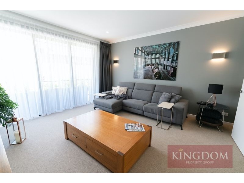 2137 Beaufort Way, Hope Island QLD 4212